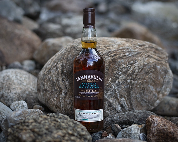 Whisky outdoor product photography